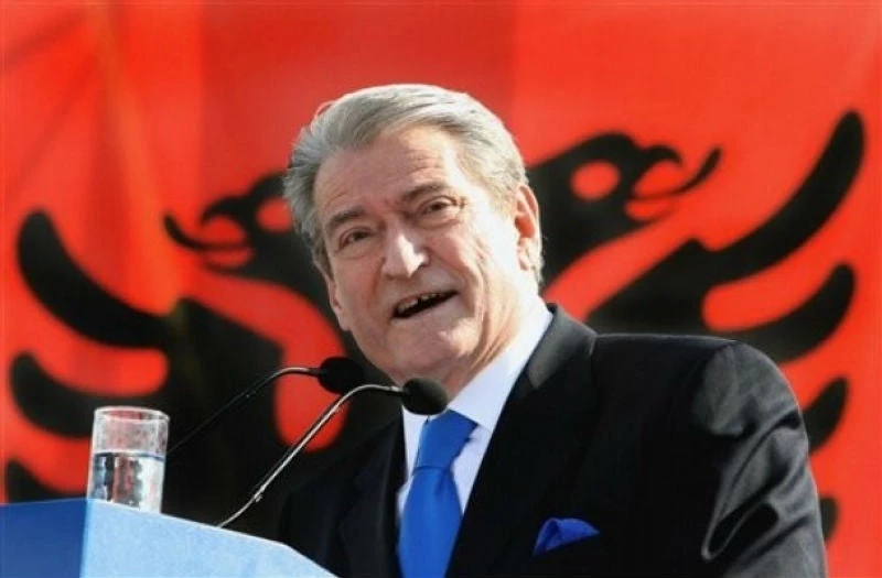 Απασφάλισε κατά της Ελλάδας ο πρώην Πρωθυπουργός της Αλβανίας – Η εκτός τόπου και χρόνου δήλωση που θα συζητηθεί (Βίντεο)